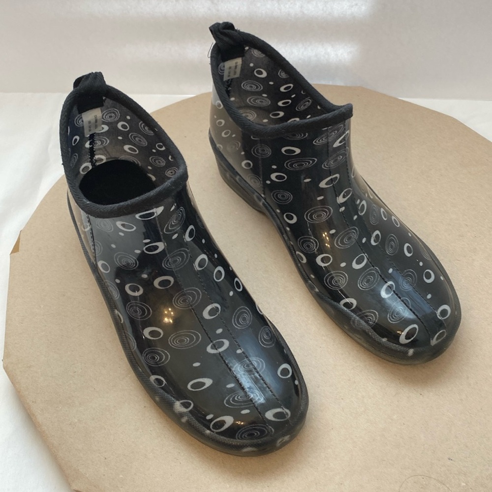 Capelli, New York rain boots sized 11